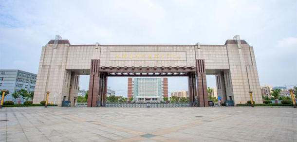 我的大學(xué)-大學(xué)志