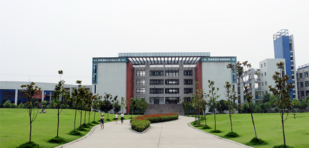 我的大學(xué)-大學(xué)志