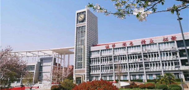 我的大學(xué)-大學(xué)志