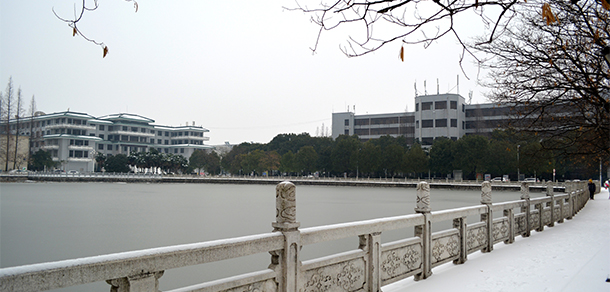 長江大學(xué)文理學(xué)院 - 最美大學(xué)