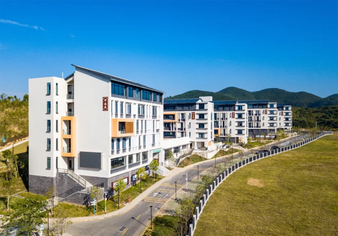 基礎教學區(qū) 