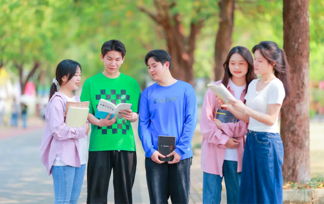 歡迎廣大考生報考廣西外國語學院