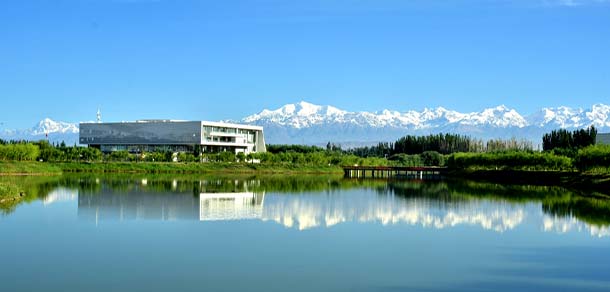 新疆理工學(xué)院 - 最美院校