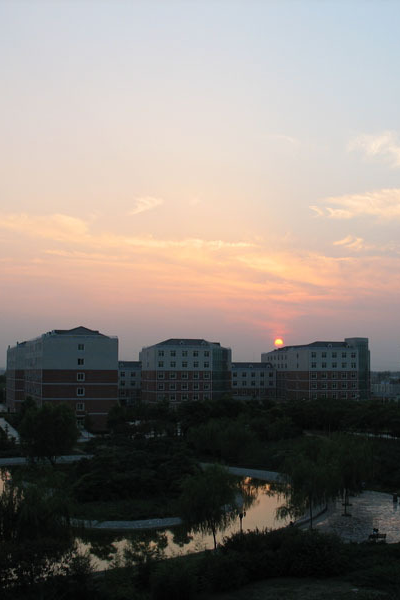 河北大學工商學院