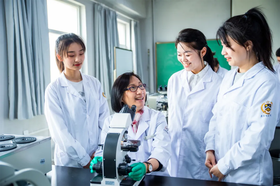 遼寧何氏醫(yī)學(xué)院－2022年招生簡章