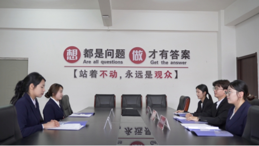 學生進行會議管理訓練