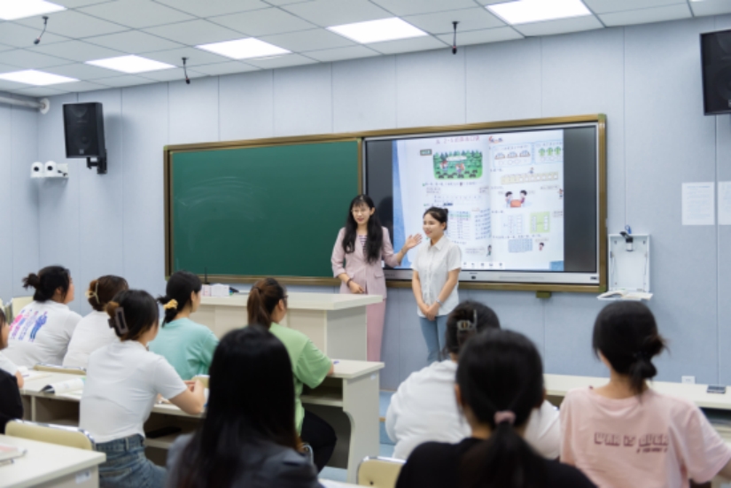 小學教育專業(yè)學生從教技能訓(xùn)練